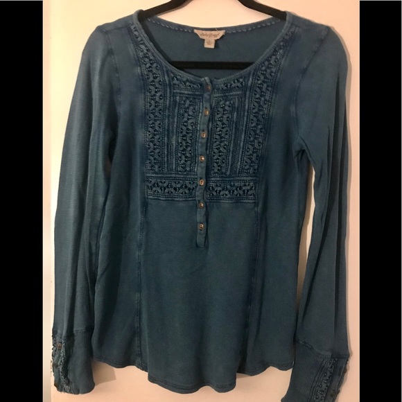 Lucky Brand Tops - *2 for $10* Lucky Brand Long sleeve thermal